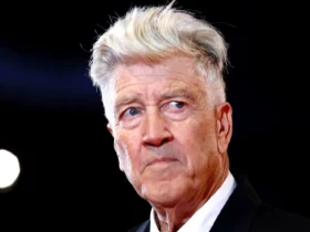 David Lynch diz que parou de fumar e não sai mais de casa por conta de doença