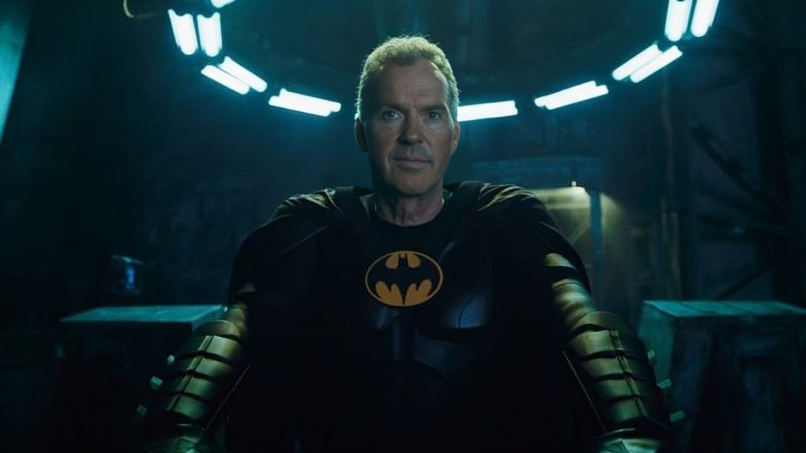 Michael Keaton como Batman em "The Flash"