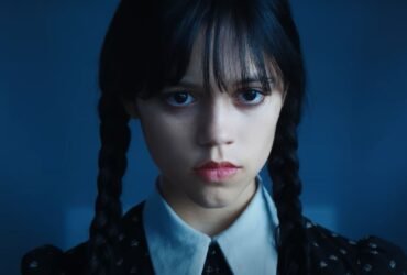 Wandinha em cena da primeira temporada da série.