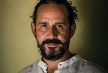 Aly Muritiba fala sobre a reflexão da masculinidade no cinema: 'Essa é uma questão que me inquieta há muito tempo'