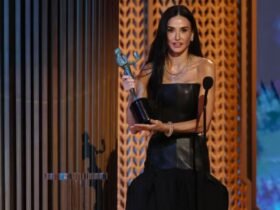 demi moore sag awards 2025