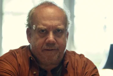 Crítica | Black Mirror - 7x5: Eulogy apresenta o paradoxo de reconstruir o que destruímos