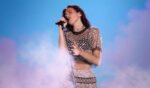 Dua Lipa anuncia dois shows no Brasil para novembro; veja cidades e datas