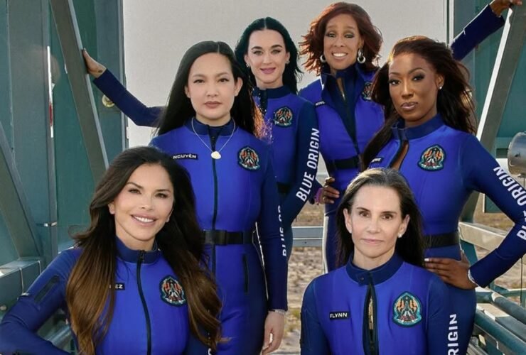 Katy perry e atripulação feminina da viagem ao espaço.