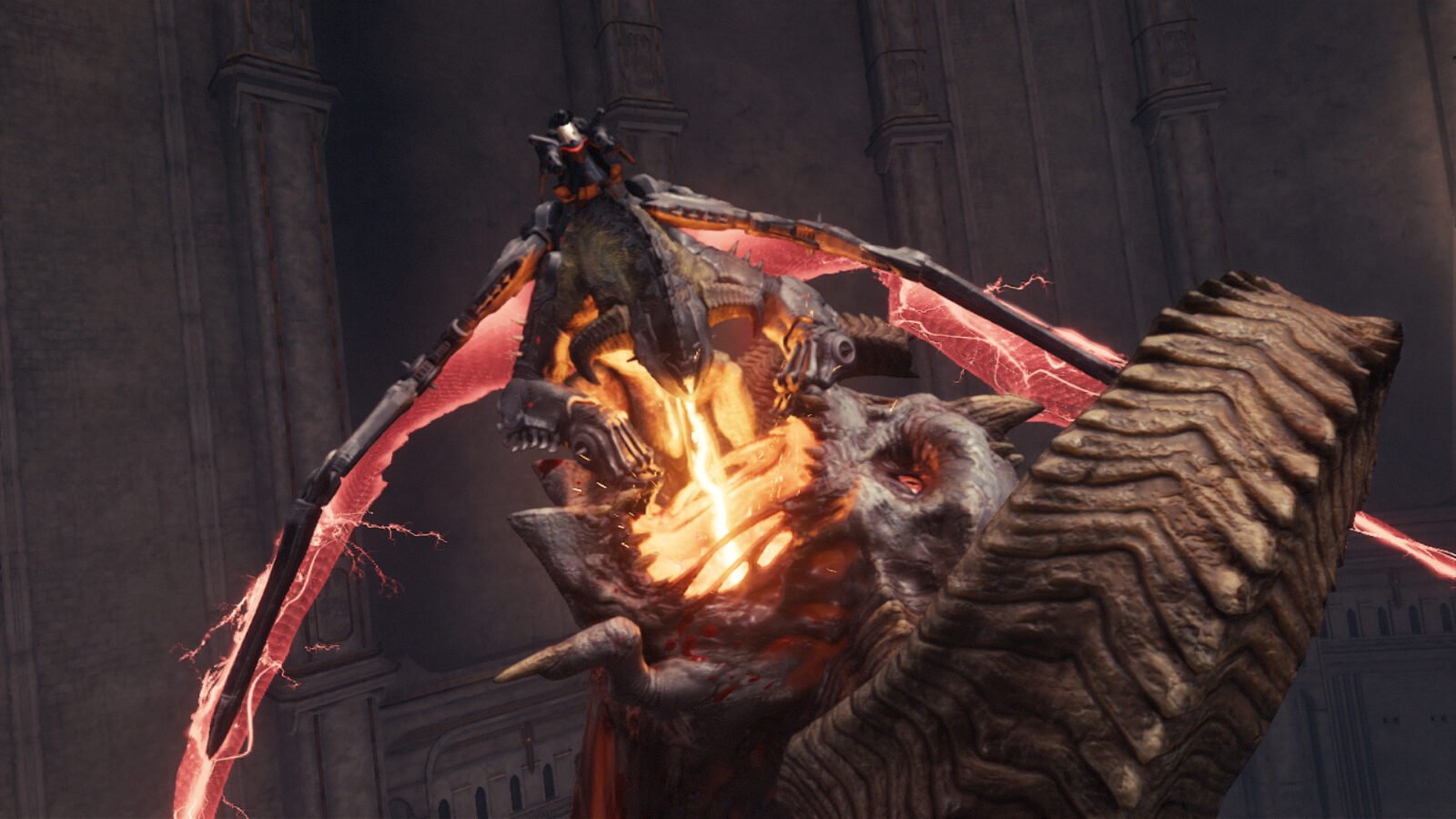 Doom Slayer montado em um dragão que cospe fogo na boca de um demônio.