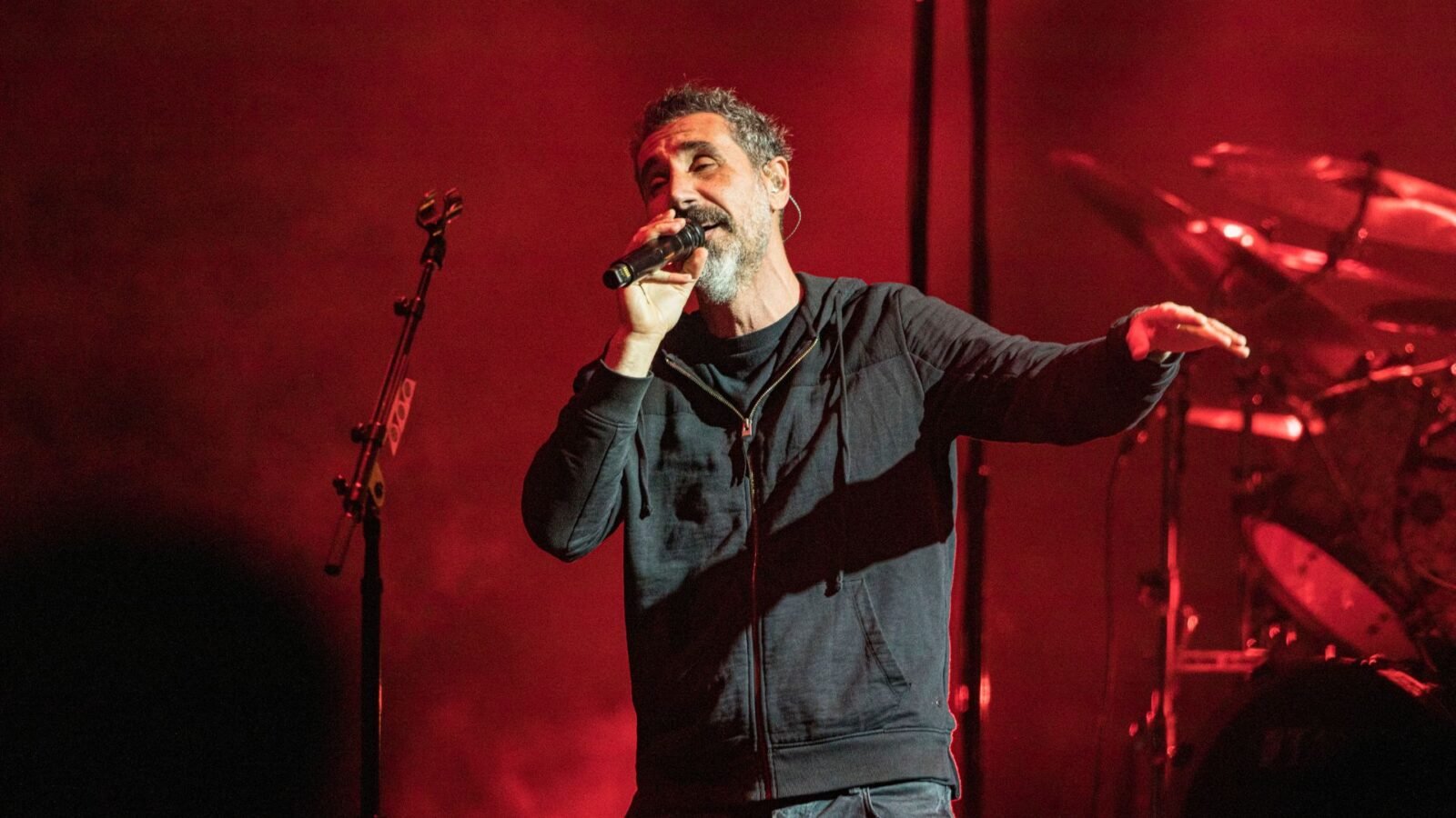 Análise | 2ª noite do System of a Down em SP tem homenagem às mães, política e setlist nostálgico