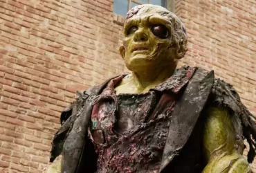 O Vingador Tóxico | Remake com Peter Dinklage ganha trailer e caótico para maiores de 18; veja