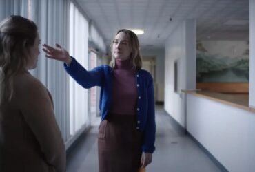 Estrelado por Saoirse Ronan, Talking Heads lança clipe de 'Psycho Killer' após 50 Anos