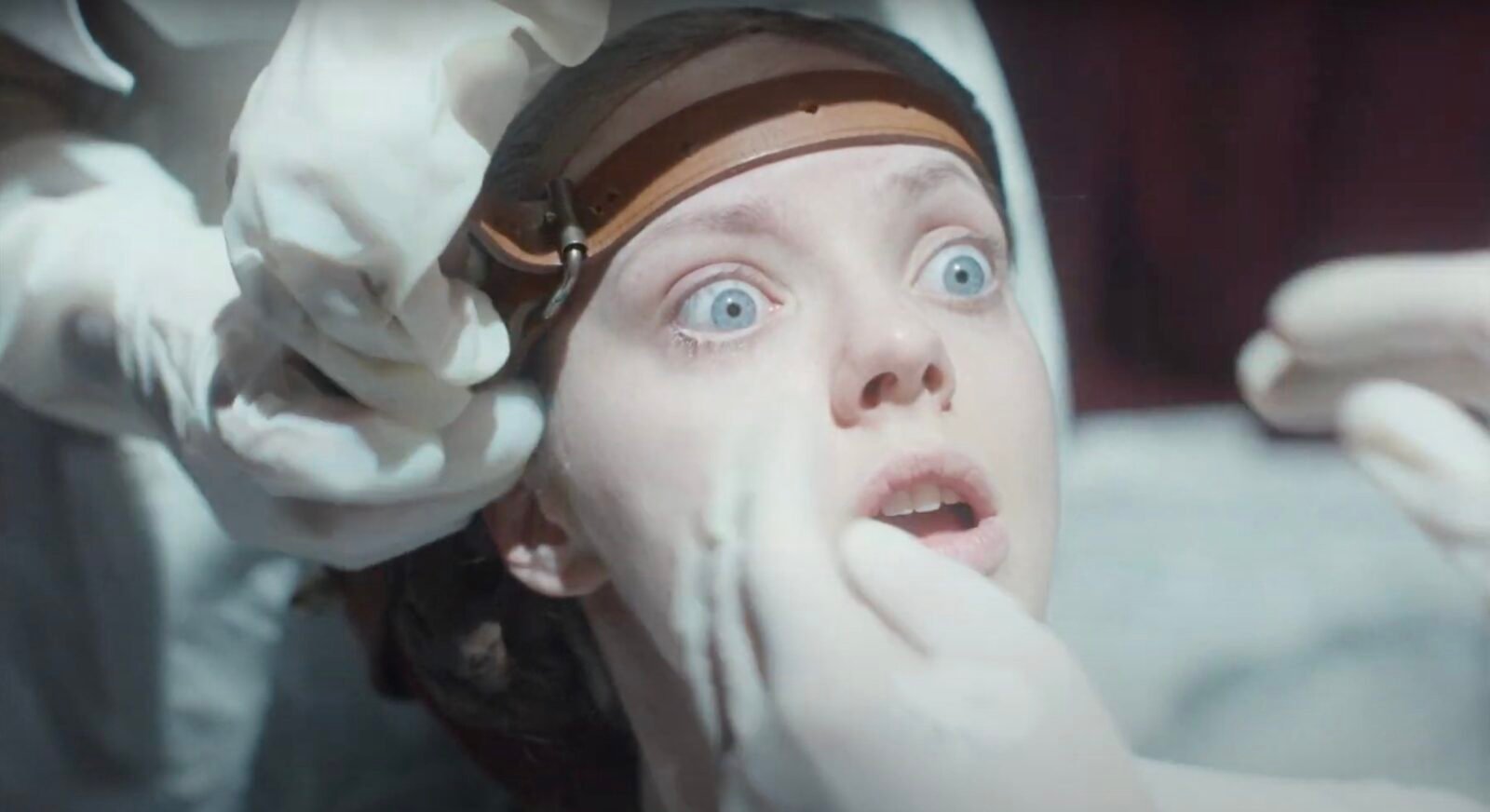 Crítica | The Ugly Stepsister: Quando o conto de fadas vira pesadelo gótico