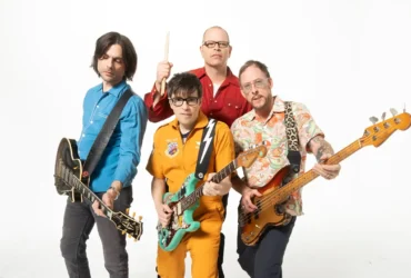 Weezer anuncia show no Brasil em 2025 como parte de turnê sul-americana