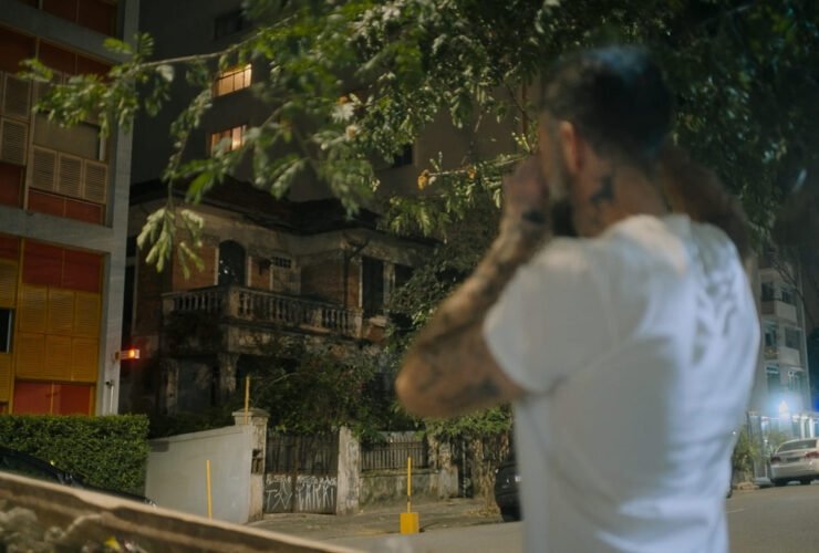 A Mulher Da Casa Abandonada trailer