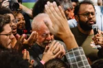 Crítica | Apocalipse nos Trópicos: Petra Costa documenta peso da fé e os limites do discurso