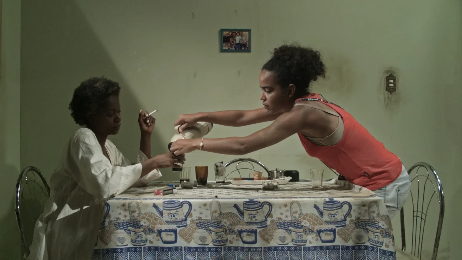 Cinema periférico | 8 filmes que dão voz às favelas e quebradas, feitos por quem vive neles