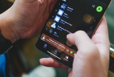 Spotify lança mensagens para competir com WhatsApp; entenda