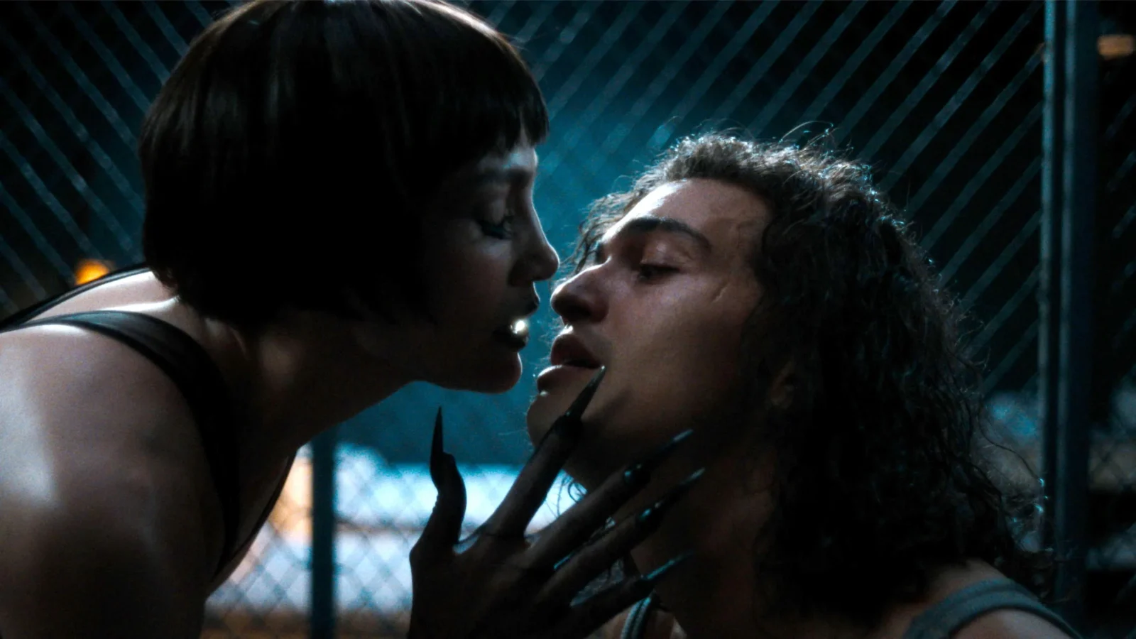 Jennifer Lopez estrela remake de O Beijo da Mulher-Aranha; veja o trailer