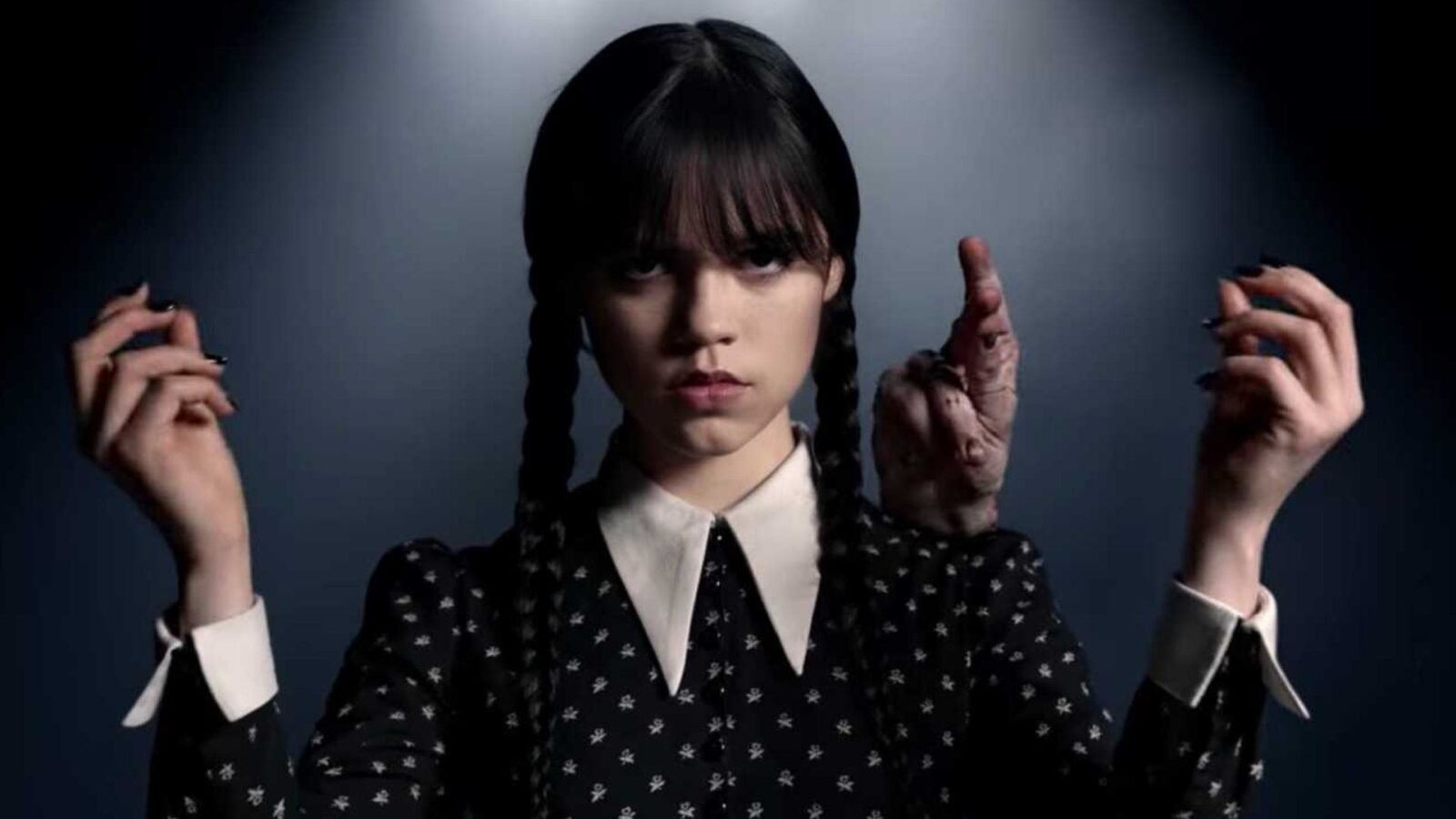 Entre o hype e o underground: o impacto de Wandinha na cena gótica contemporânea