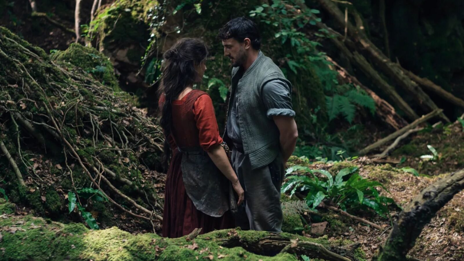 Jessie Buckley e Paul Mescal em Hamnet: A Vida Antes de Hamlet.