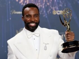 Tramell Tillman ganha Emmy 2025 de Melhor Ator Coadjuvante em Série Dramática.