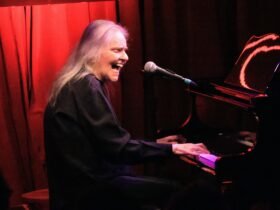 Morre aos 75 anos a cantora Angela Ro Ro