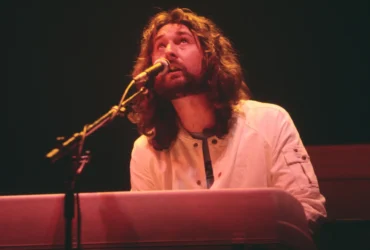 Rick Davies, membro fundador do Supertramp, morre aos 81 anos