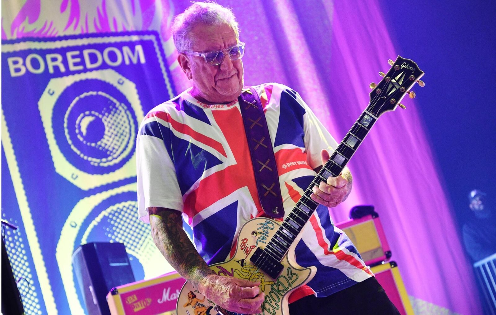 The Town | Pulso quebrado do guitarrista tirou os Sex Pistols do festival