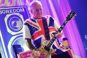 The Town | Pulso quebrado do guitarrista tirou os Sex Pistols do festival