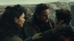 Gerard Butler e Morena Baccarin em Destruição Final 2.
