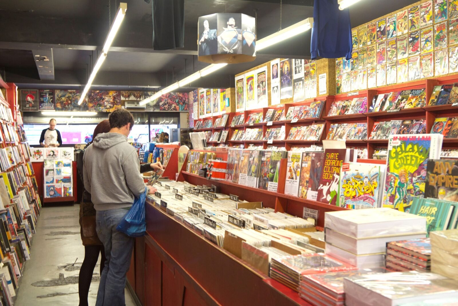 Image Comics anuncia exclusividade de quase um mês para comic shops antes da chegada à Amazon
