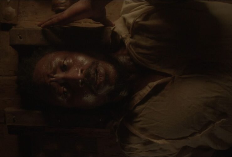 Crítica | A Própria Carne é um terror quando o discurso tenta substituir a imagem