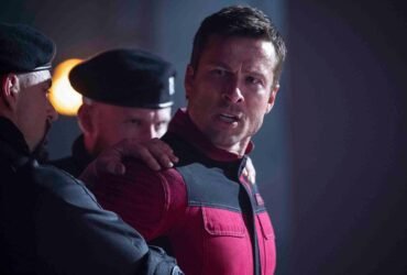 Crítica | No remake de 'O Sobrevivente' Wright acelera, freia e nunca mais encontra o ritmo