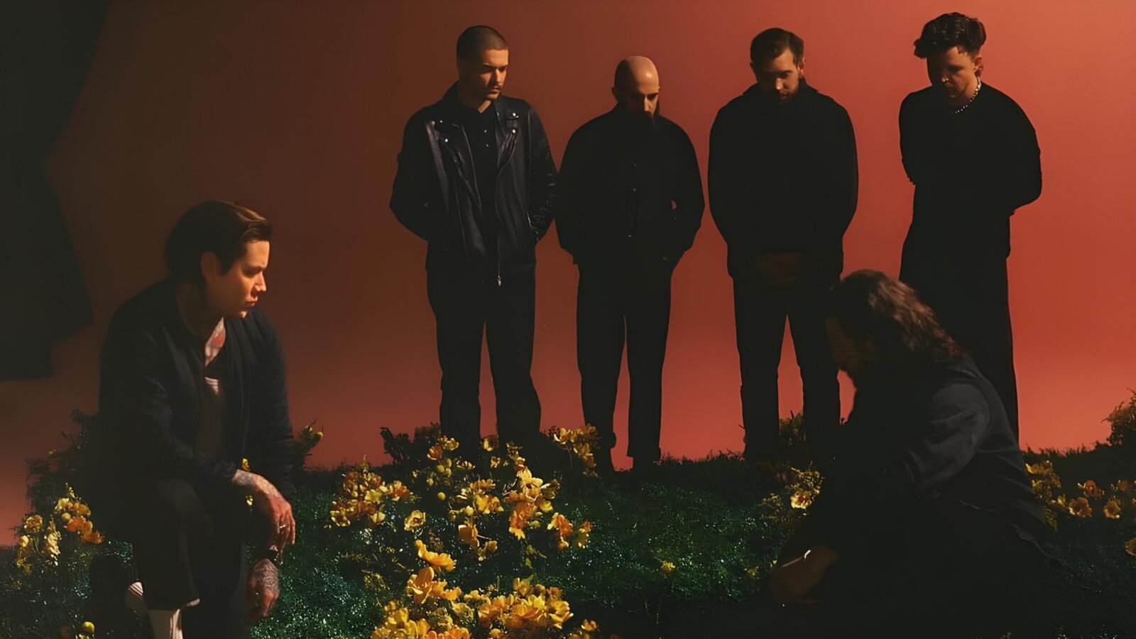 Integrantes da banda The Devil Wears Prada Albúm Flowers