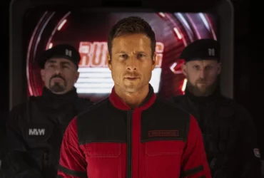 O Sobrevivente | Novo filme de Edgar Wright com Glen Powell, ganha trailer final; assista!