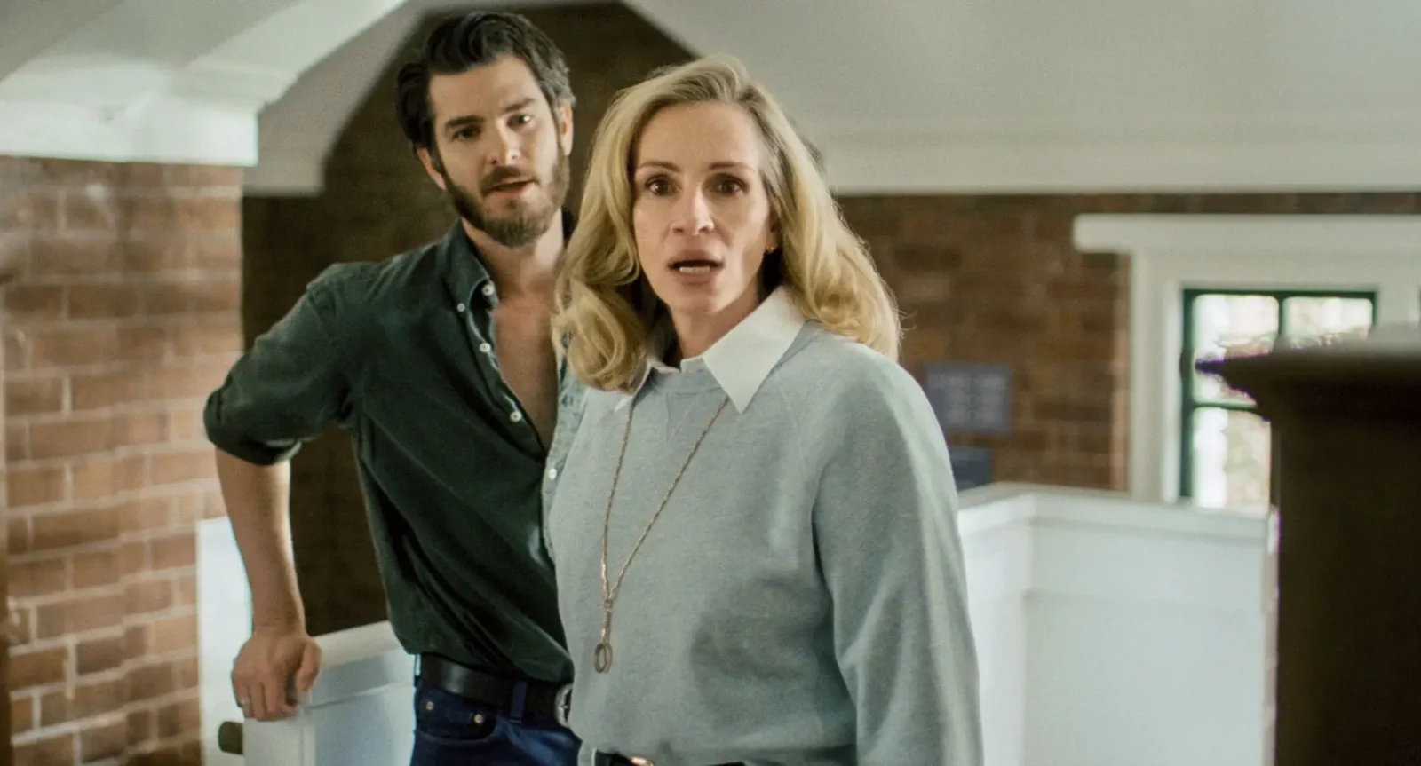 Crítica | Depois da Caçada tenta dissecar a cultura da performance, mas acaba tropeçando no próprio discurso