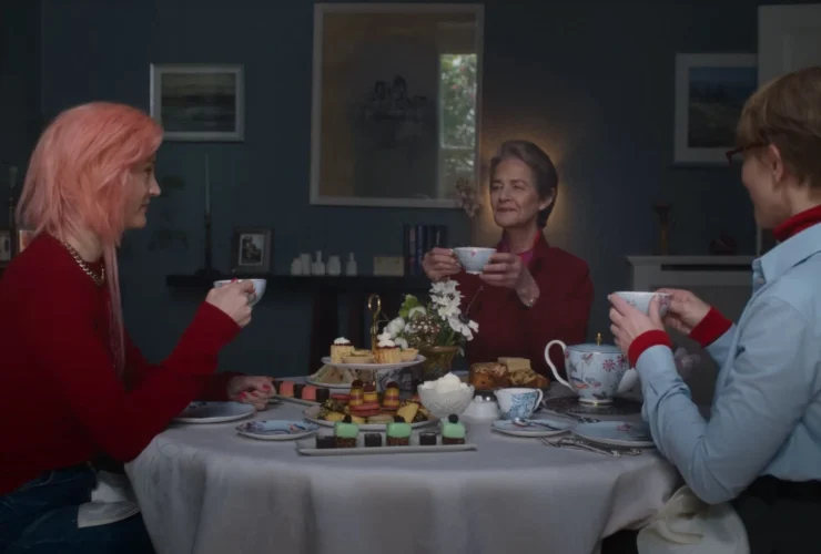 Crítica | Pai Mãe Irmã Irmão: Três histórias, um mesmo desconforto