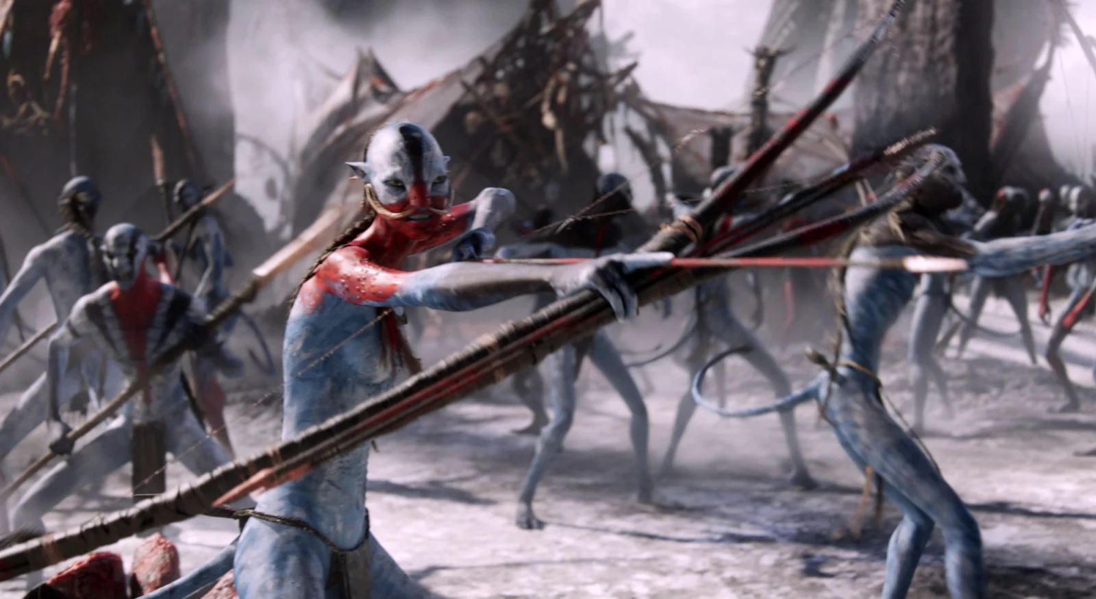 Crítica | Em 'Avatar: Fogo e Cinzas' James Cameron faz épico sobre ciclos de dor e deslumbramento