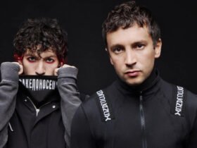 Josh Dun and Tyler Joseph do Twenty One Pilots