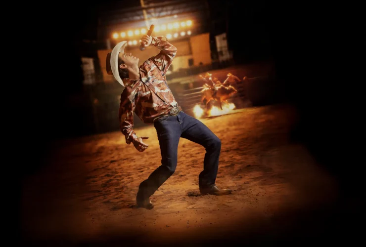 Crítica | Asa Branca até faz um movimento ousado, mas é mais uma cinebiografia acomodada