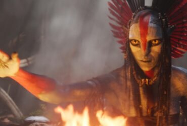 Crítica | Em 'Avatar: Fogo e Cinzas' James Cameron faz épico sobre ciclos de dor e deslumbramento