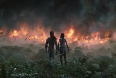 Crítica | Em 'Avatar: Fogo e Cinzas' James Cameron faz épico sobre ciclos de dor e deslumbramento