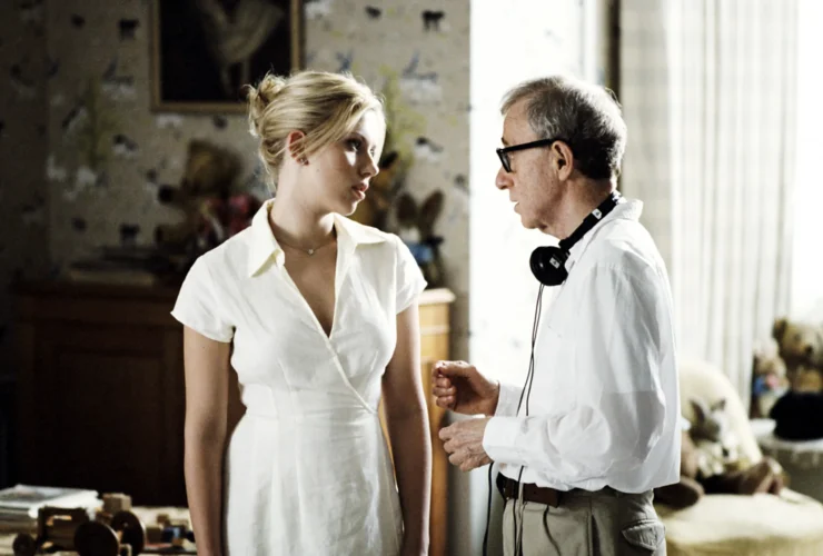 Scarlett Johansson reafirma apoio a Woody Allen em meio a polêmicas