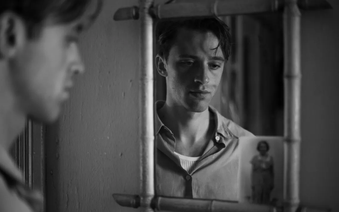 Crítica | A apatia é um crime na adaptação de 'O Estrangeiro' por François Ozon