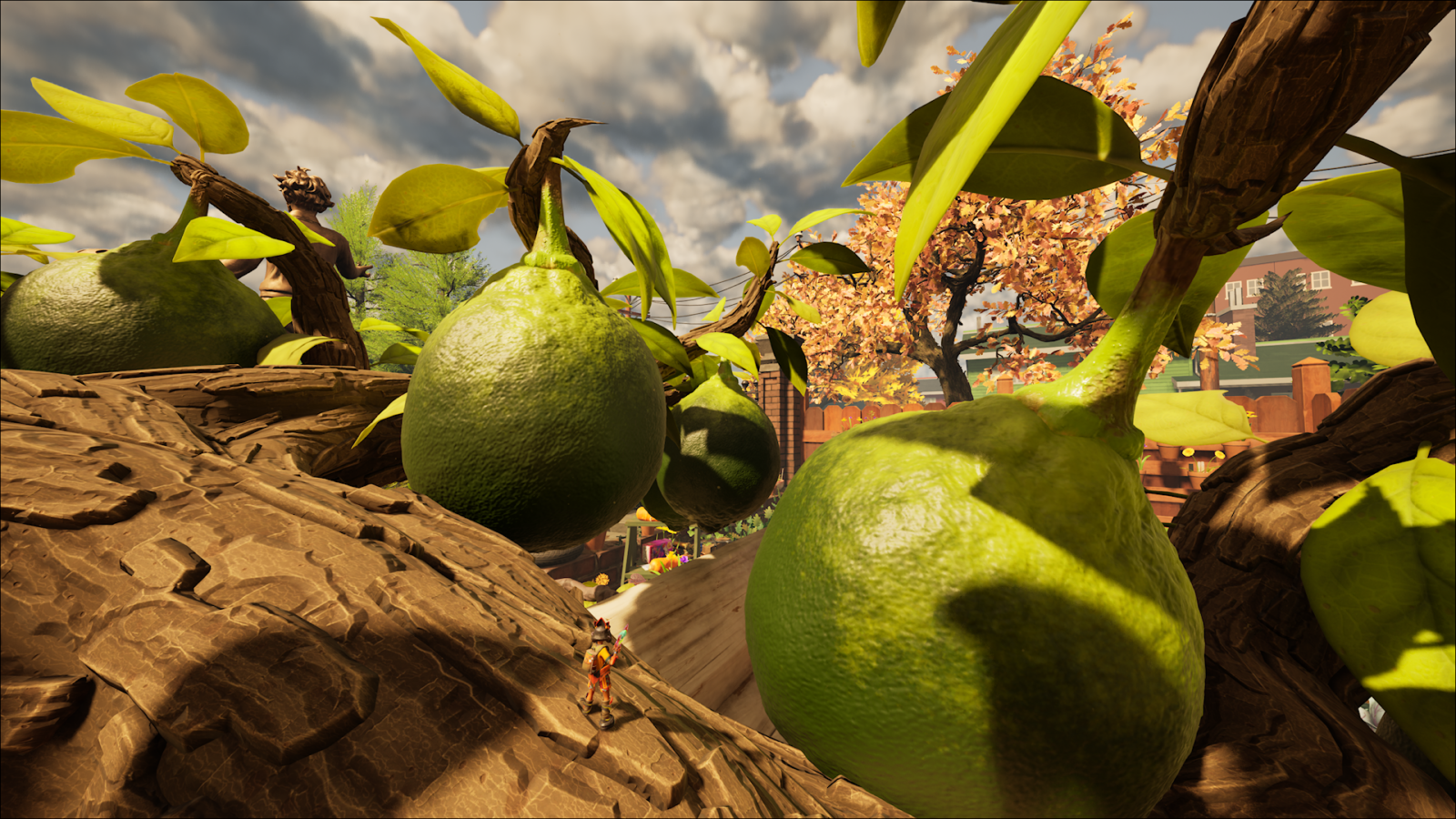 Captura de tela em ângulo baixo no jogo Grounded. Um personagem minúsculo caminha sobre o tronco rugoso de uma árvore, cercado por grandes limões. Ao fundo, vê-se o topo de uma árvore com folhas alaranjadas de outono e um céu nublado com iluminação suave de fim de tarde.
