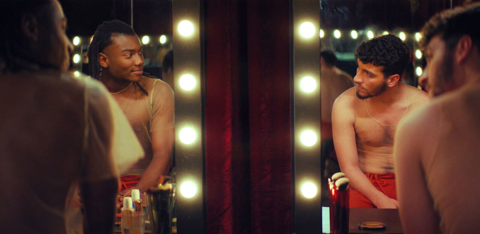 Crítica | De Palma encontra o desejo queer em 'Ato Noturno'