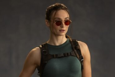 Tomb Raider | Sophie Turner surge como Lara Croft em primeira imagem da série