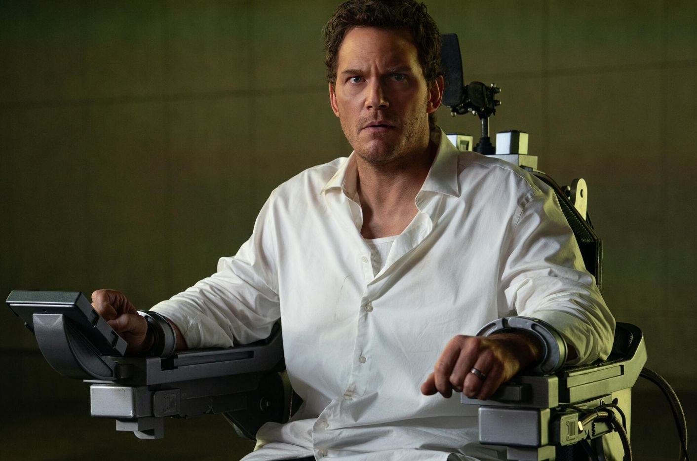 Crítica | Justiça Artificial não consegue nem fingir que um algoritmo escreveu esse filme