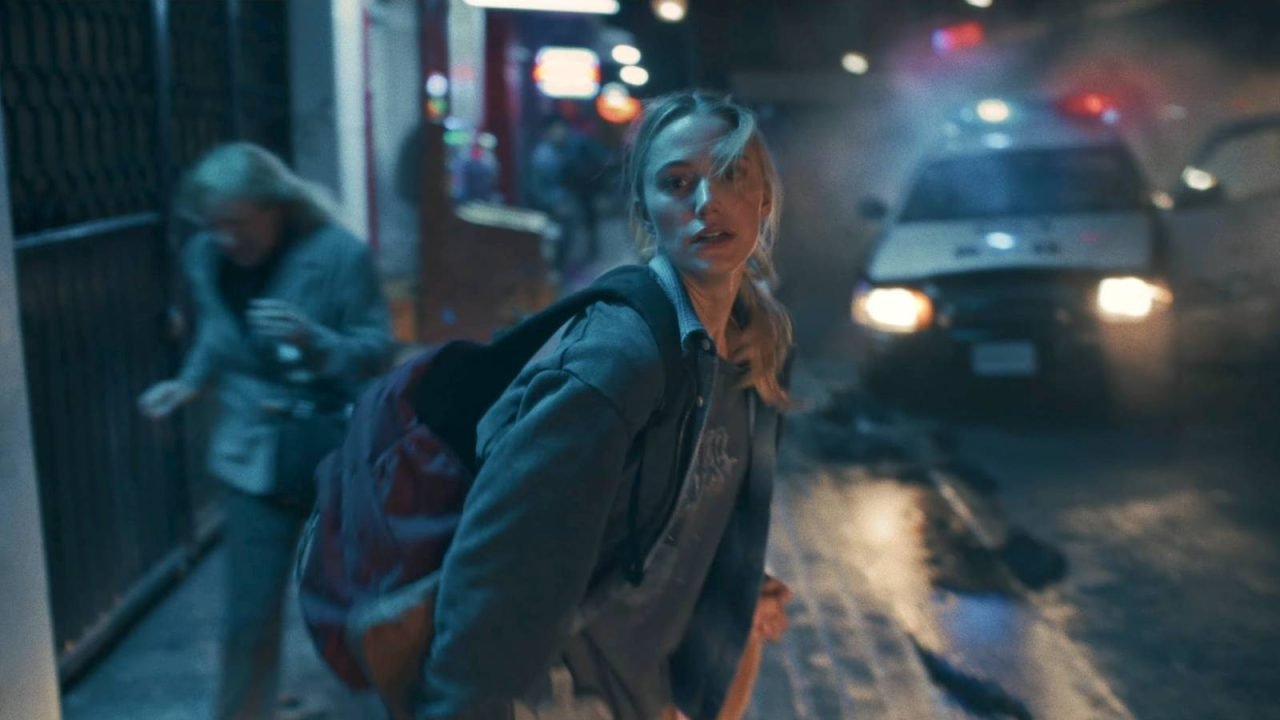 Personagem principal olhando para frente