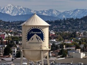 Paramount vence disputa e assina acordo de compra Warner por US$ 110 bi