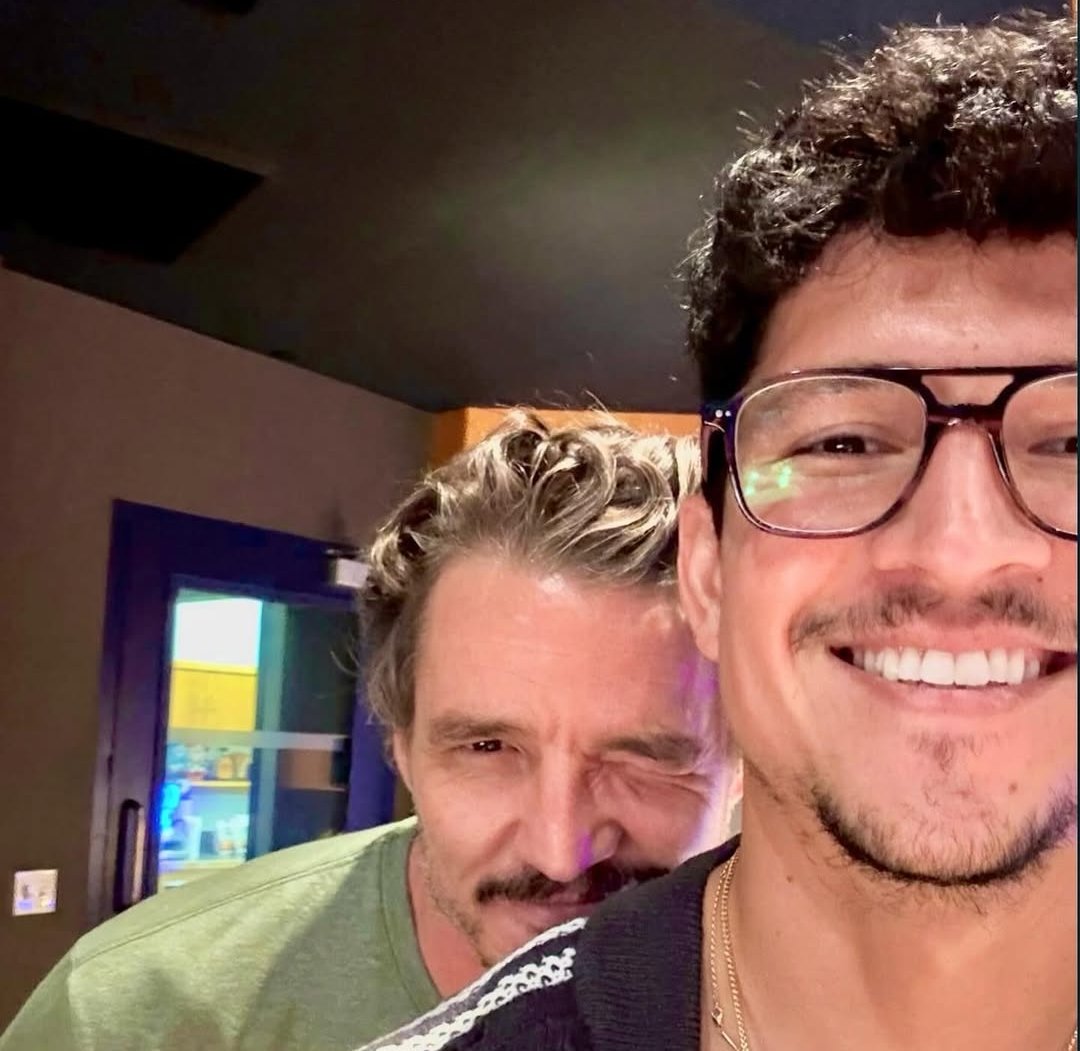 Pedro Pascal e Dani Ramirez