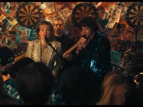 Crítica | Song Sung Blue conta a história de músicos que não venceram, mas pesa no melodrama