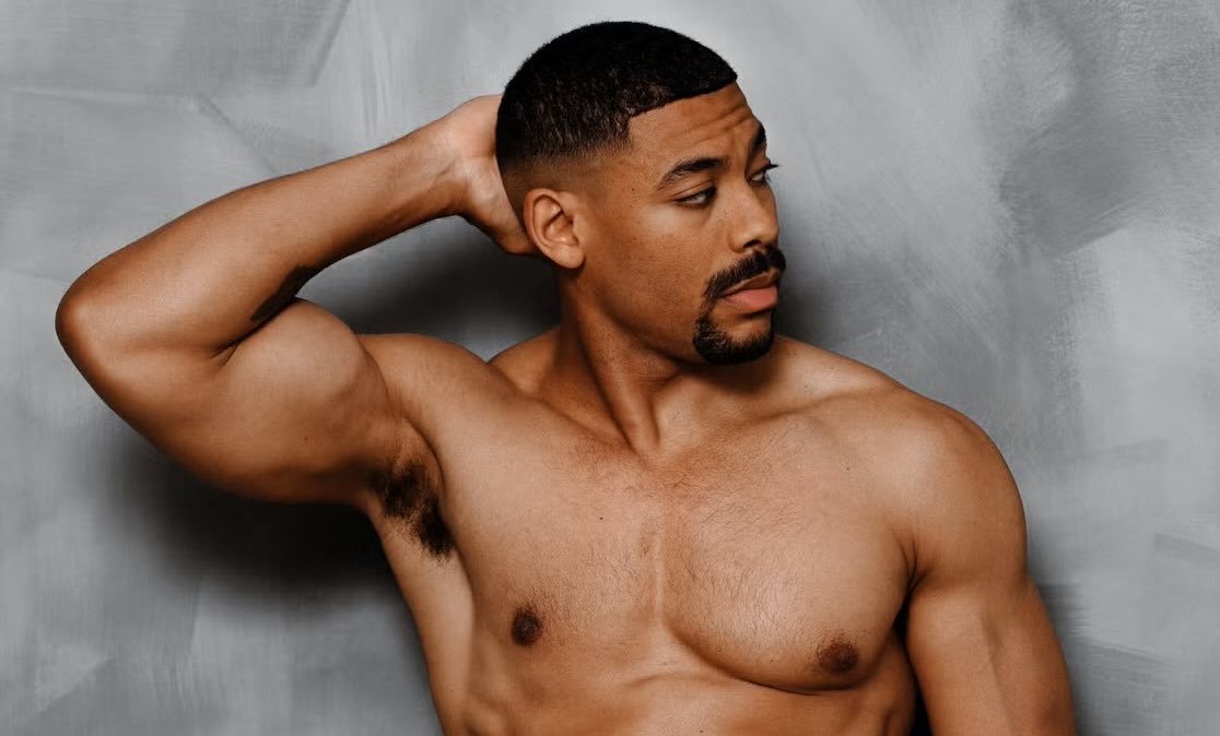 Aaron Pierre estará em superman